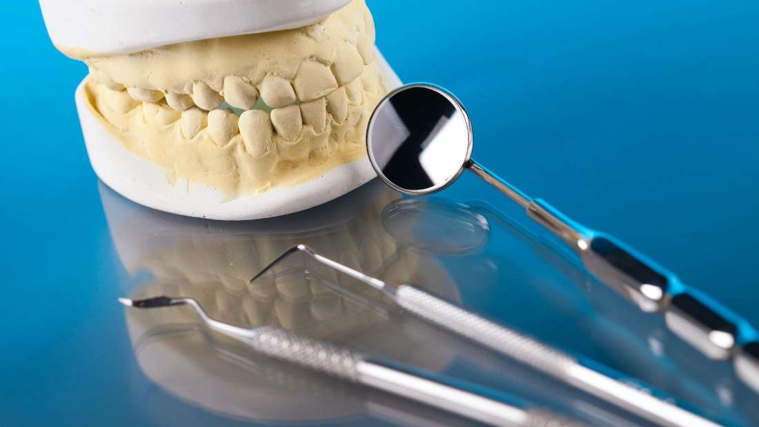 tooth mold and dental tools