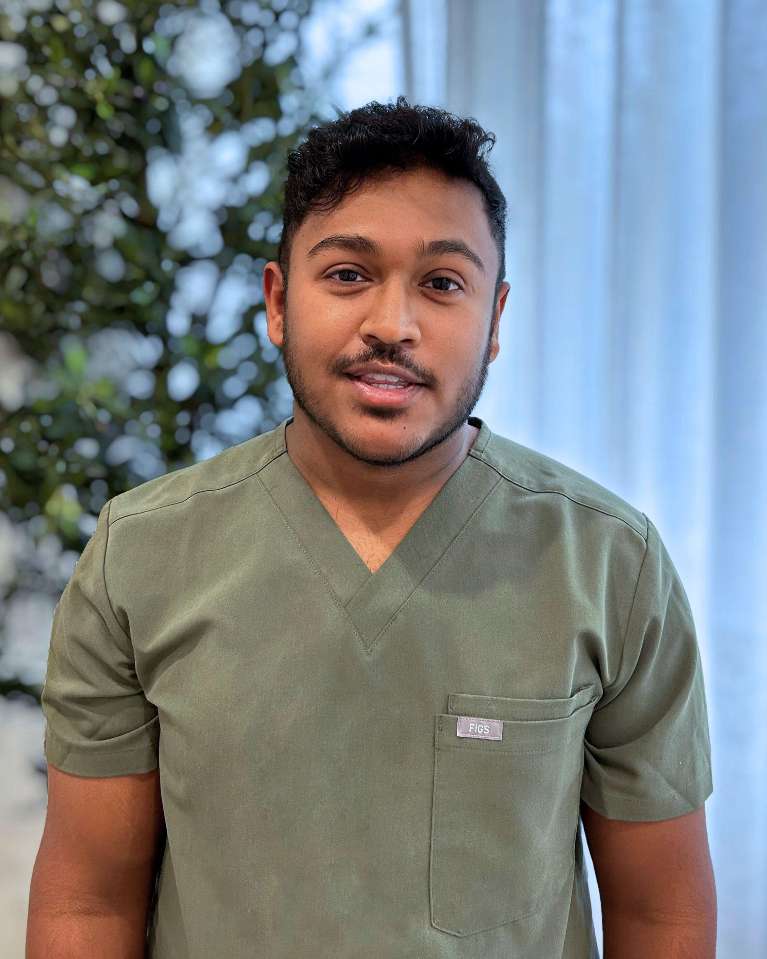 Dr Navidh Ekanayake, DMD, BSc